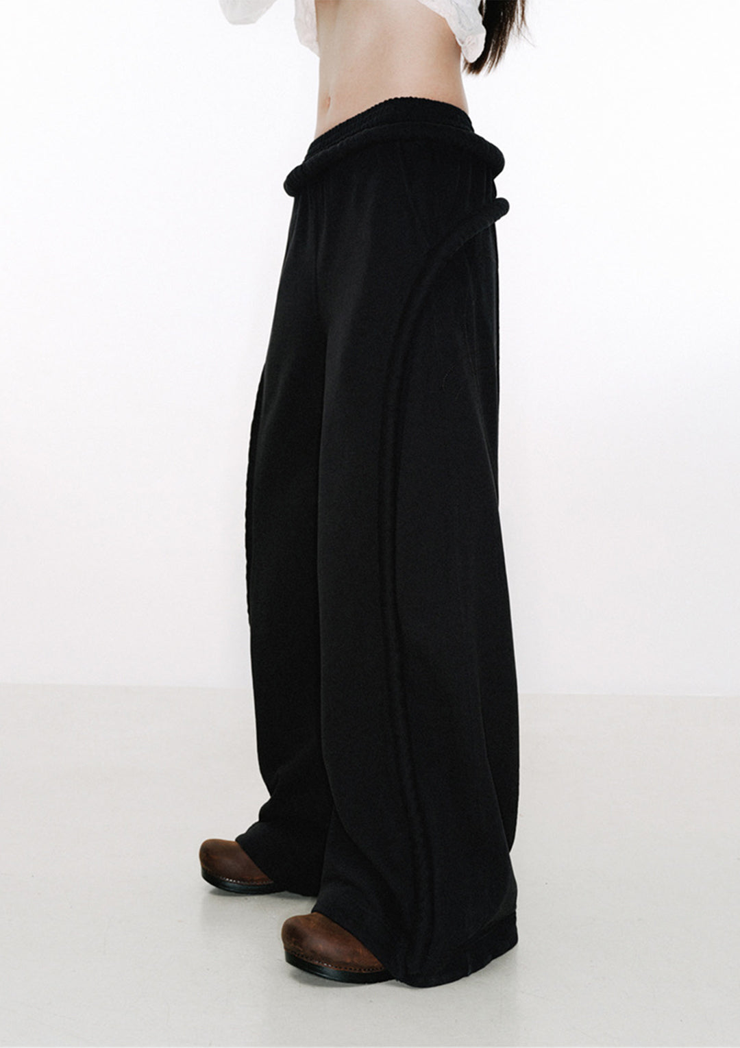 NUTEMPEROR Shy Project 019 - Embroidery Wide Pants - Black