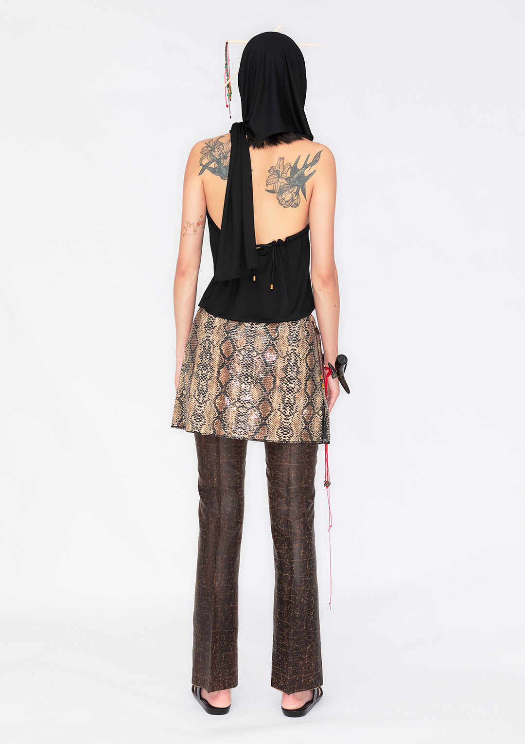 LUCKY KNOT MONK TOP