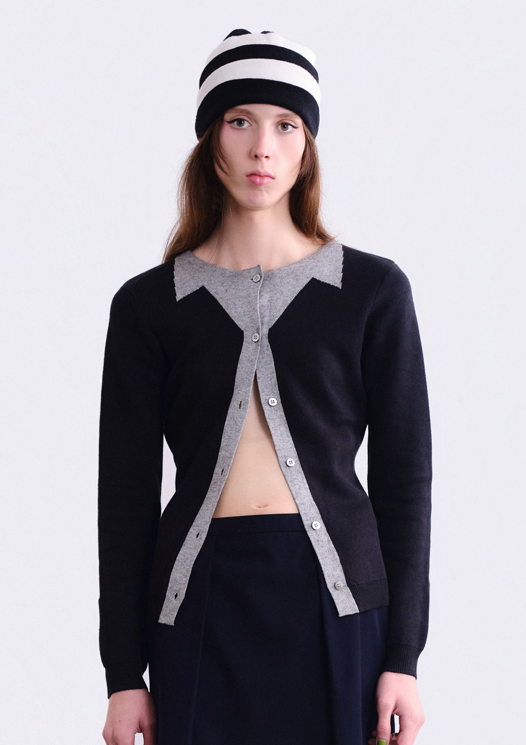 Graphic Collar Cardigan - Black/Gray