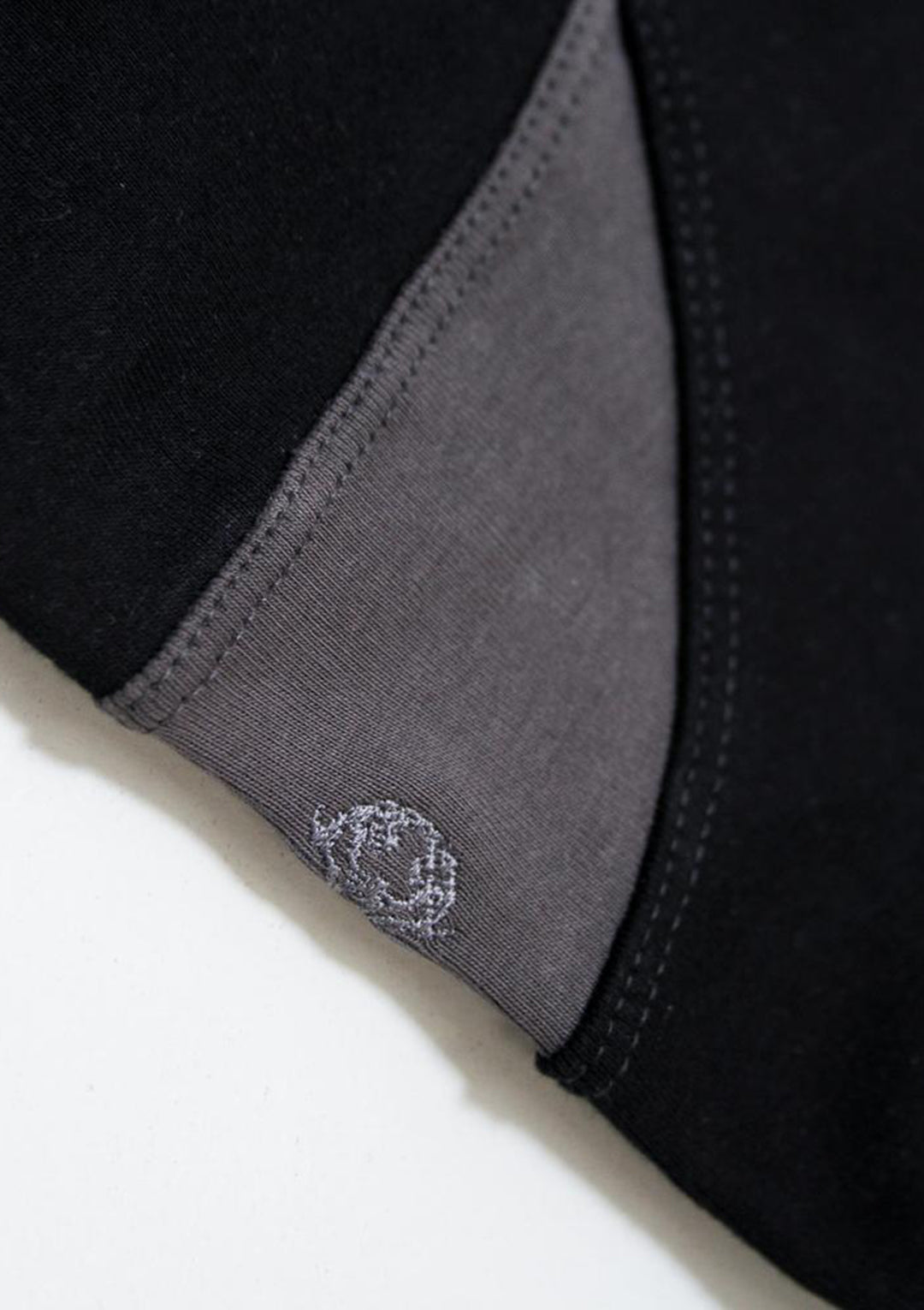 Gusto Patchwork Minishort - Dark