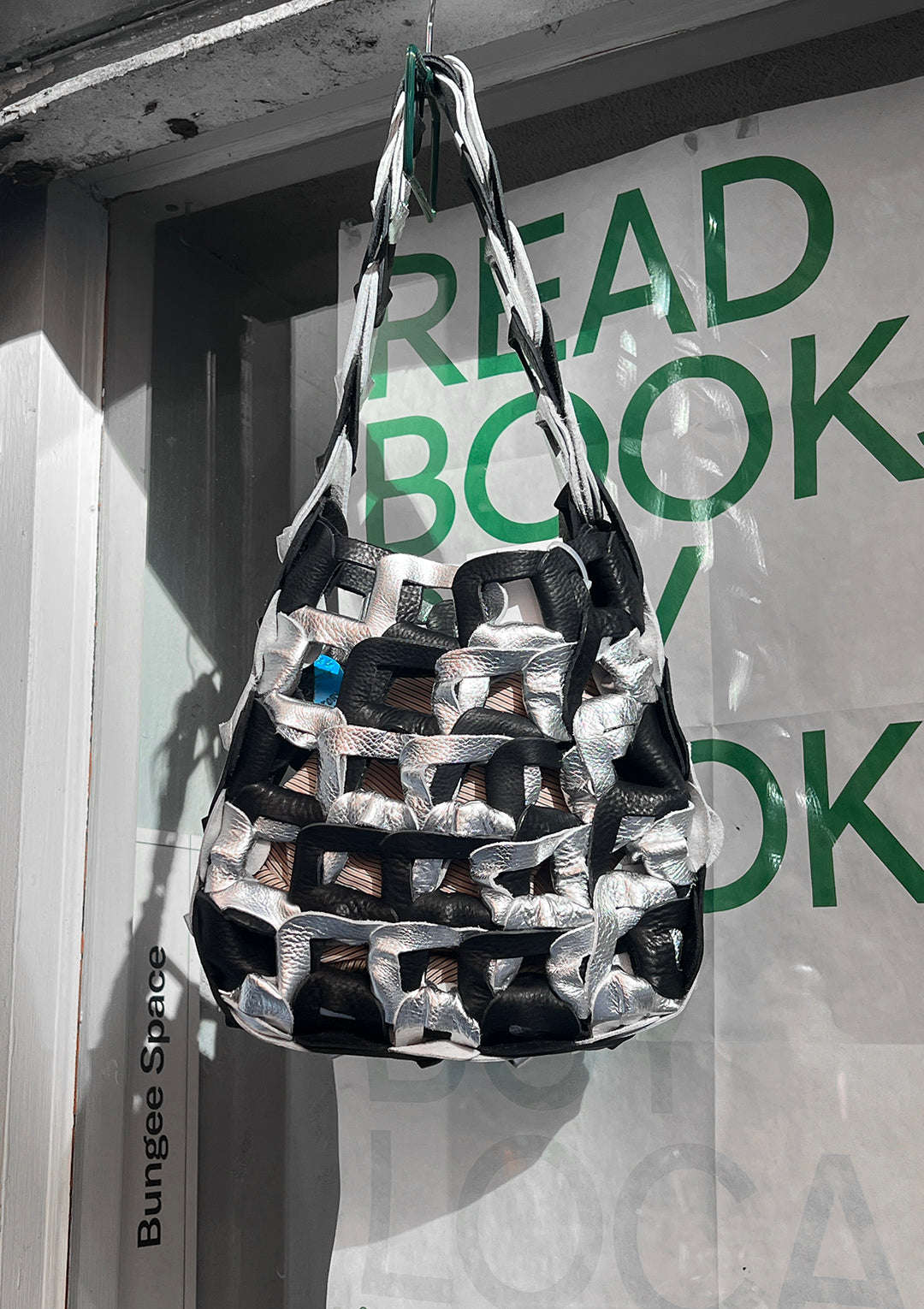 Links Tote - LICORICE