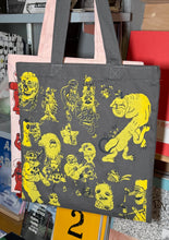 Bungee Tote - The Lord's Quarter, by Dylan Jones (2 colors)