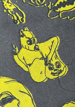 Bungee Tote - The Lord's Quarter, by Dylan Jones (2 colors)