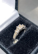 Engagement Earring