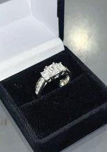 Engagement Earring