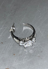 Engagement Earring