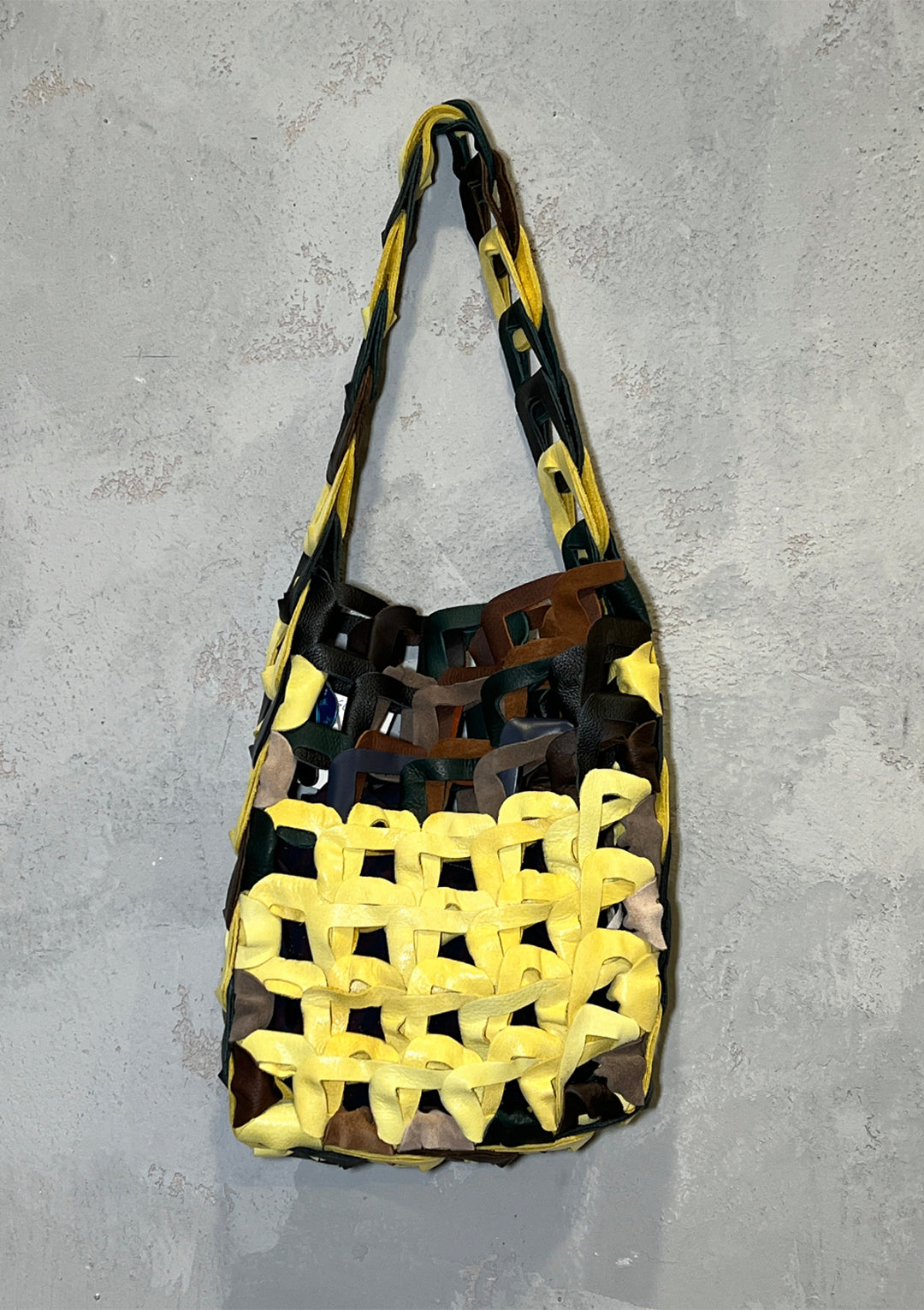 Links Tote, Medium - Caution