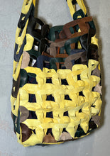 Links Tote, Medium - Caution