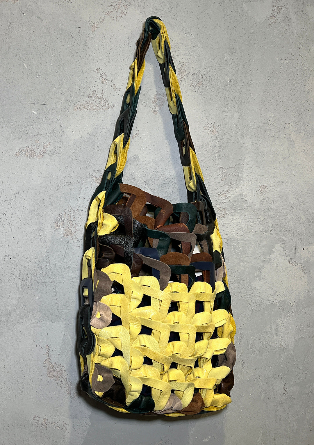 Links Tote, Medium - Caution