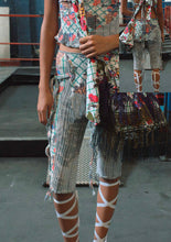 TABLECLOTH STRETCH WEAVE MINI SKIRT OVER CAPRI PANTS