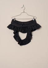 Dropped Peplum Ruffle Belt