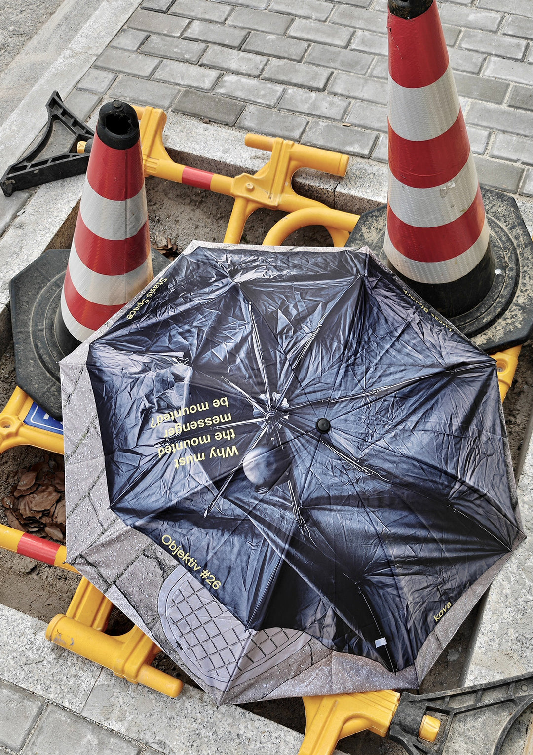kova&Stasis Space&Lucas Blalock_Break an Umbrella (2 Styles)